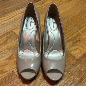 Bandolino w/ open toe